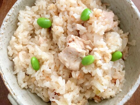 鶏肉と枝豆の炊き込みご飯